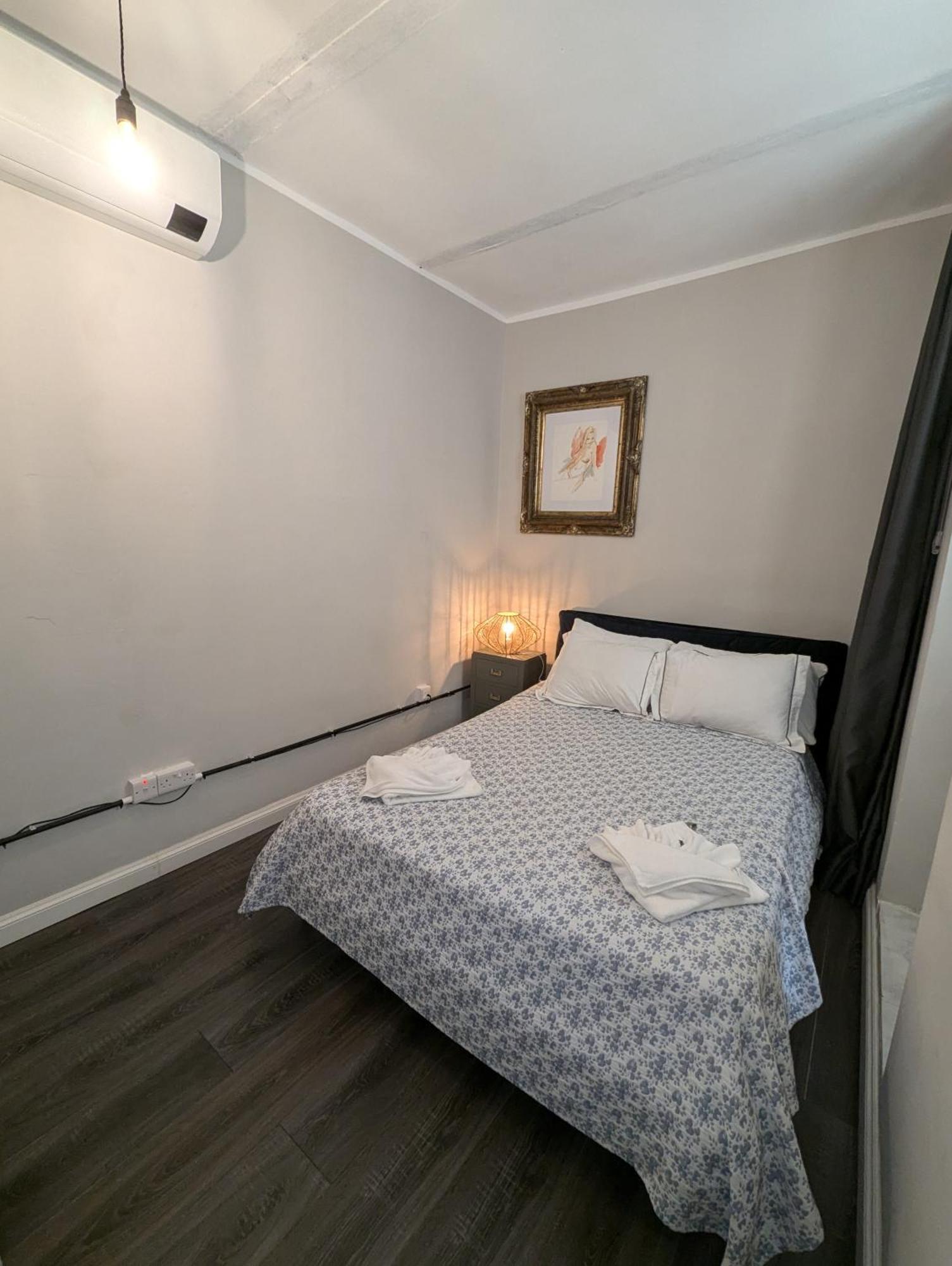 Stylish Retro Suites อิล-เฟอร์ยานา ภายนอก รูปภาพ